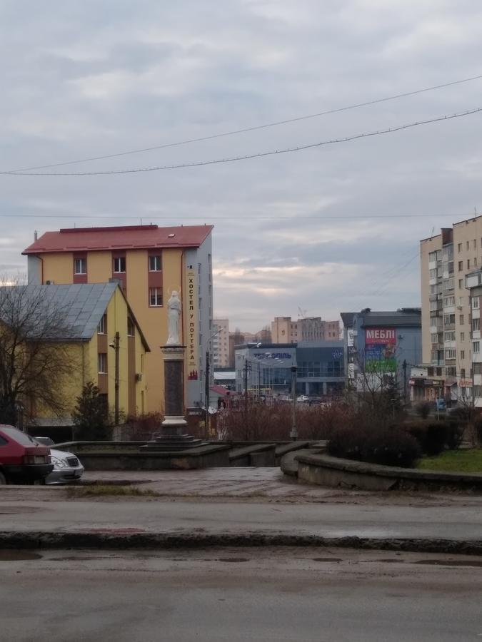 A Pousada У Поттера Ternopil Exterior foto
